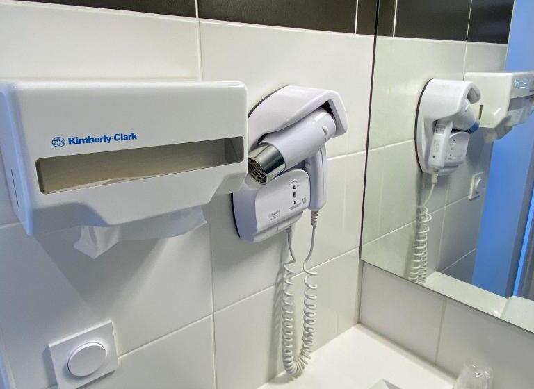 חדר סופריור לארבעה, Logis  Le Christina