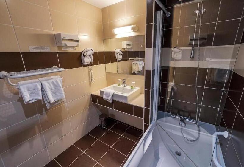 חדר סופריור לארבעה, Logis  Le Christina