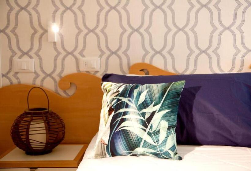 带海景的古典房间, Montecarlo   Vista Mare Con Area Fitness