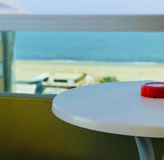 غرفة سوبيريور مطلّة علي البحر, Montecarlo Vista Mare Con Area Fitness