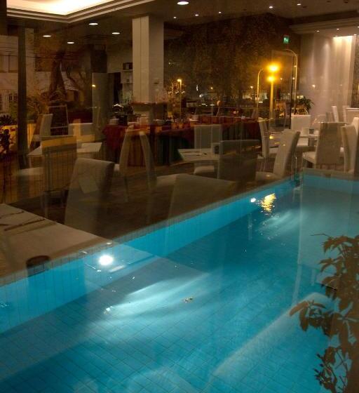 Четырехместный Номер Superior, Montecarlo Vista Mare Con Area Fitness