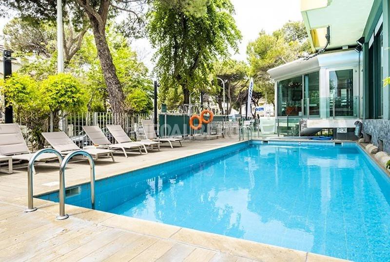 Полулюкс Вид на Море, Montecarlo Vista Mare Con Area Fitness