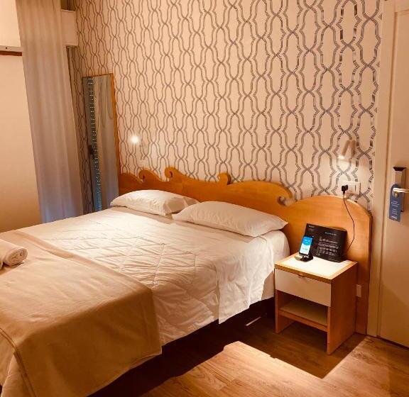 Номер Superior Вид на Бассейн, Montecarlo   Vista Mare Con Area Fitness
