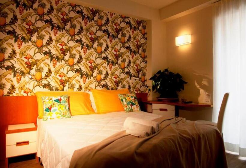 高级海景房, Montecarlo   Vista Mare Con Area Fitness