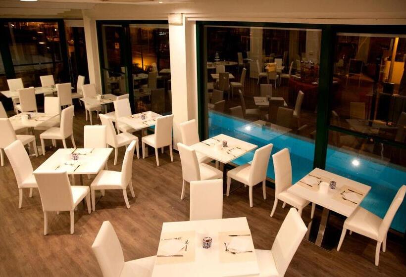 Трехместный Superior Вид на Море, Montecarlo Vista Mare Con Area Fitness