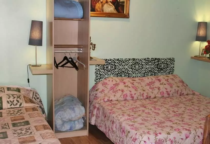 Habitación Triple Estándar, Saint Denis