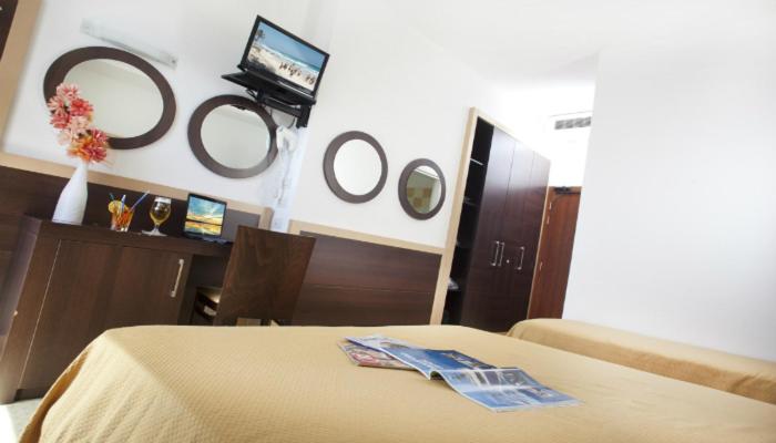 Четырехместный Номер Стандарт, San Salvador