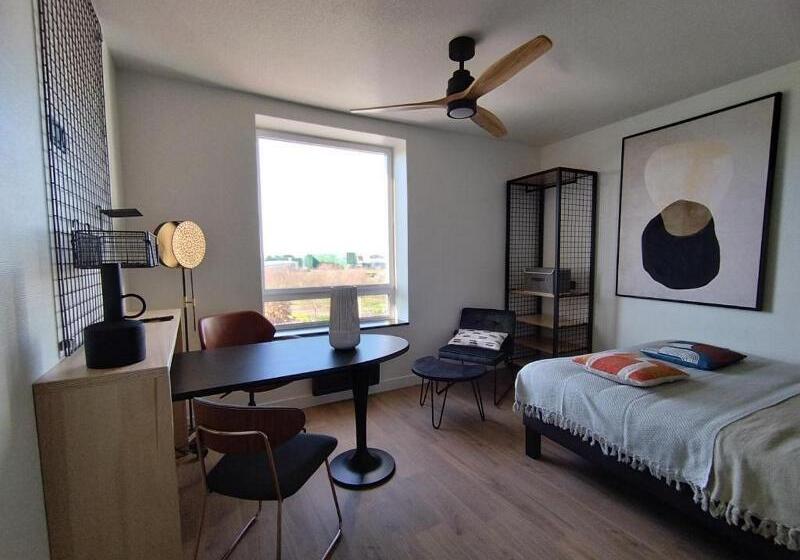 استودیوی سوپریور, Cowool Toulouse