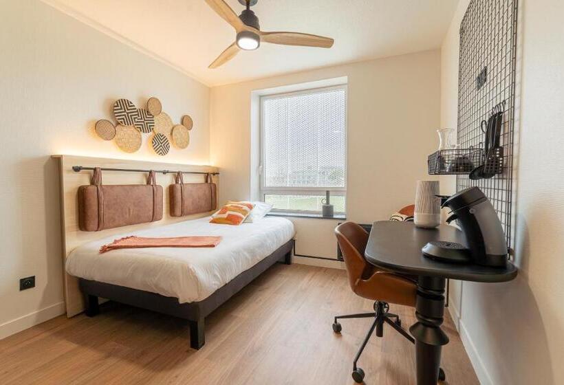 استودیوی استاندارد, Cowool Toulouse