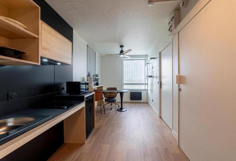 استودیوی سوپریور, Cowool Toulouse