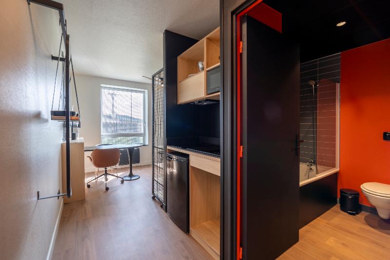 Студия Superior, Cowool Toulouse