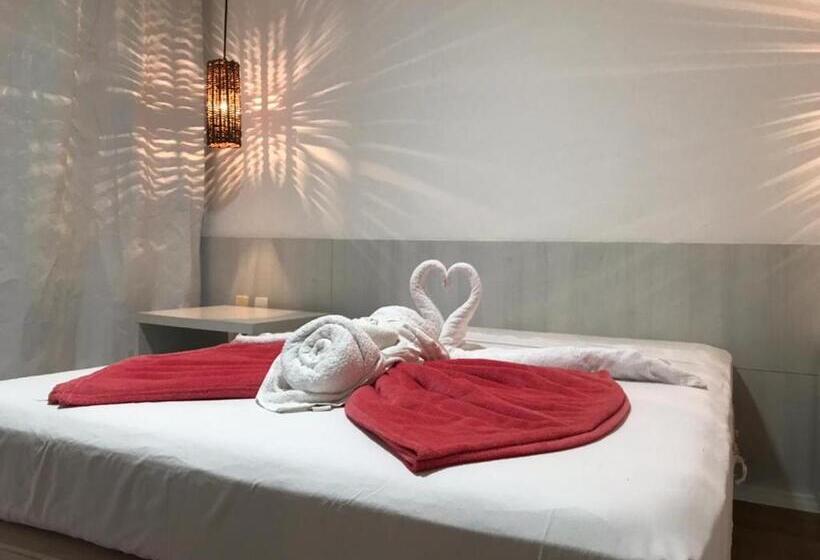 جناح سوبيريور مطل علي البحر, Bangalô Villas Do Pratagy