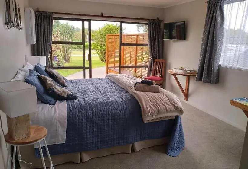 キングサイズベッドのデラックススイート, Carters Beach Bed And Breakfast