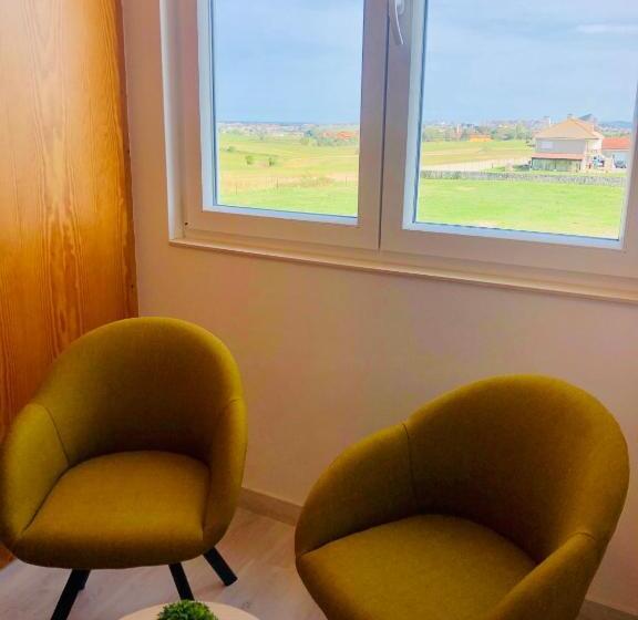 标准三人间, Finca Alcamino