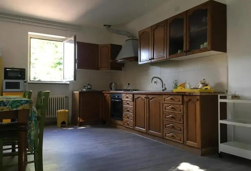 スタンダードルーム, La Casa Gialla