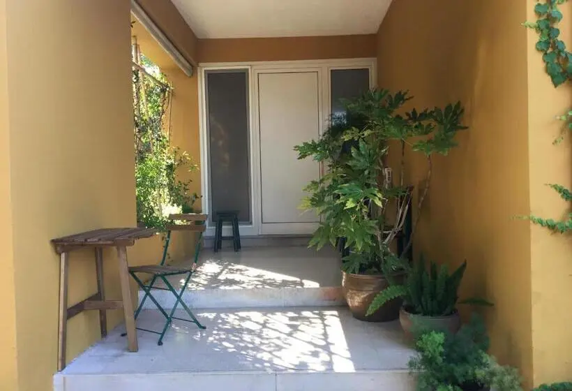 スタンダードルーム, La Casa Gialla