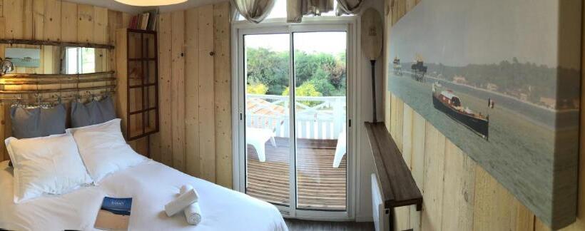 バルコニー付きスタンダードルーム, Hôtel Le Caillebotis