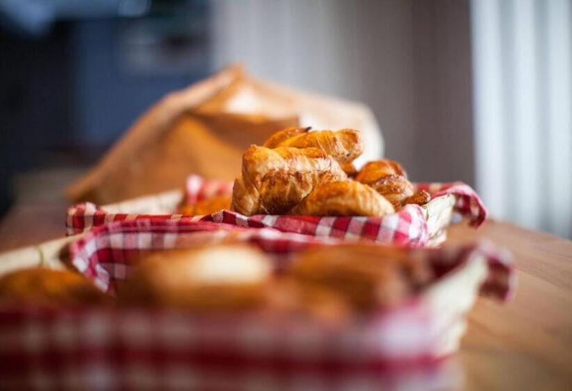 シングルデラックスルーム, Hôtel Le Caillebotis