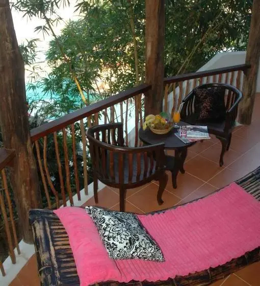 Juniorsviitti Parveke, Koh Mak Cococape Resort