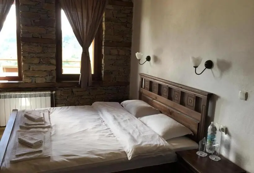 キングサイズベッドのスタンダードルーム, калпаците Kalpacite Guest Houses