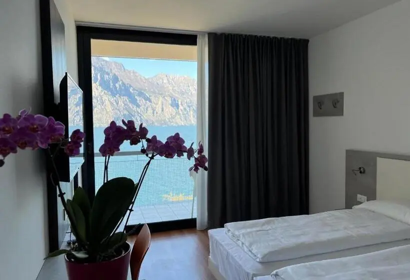Camera Standard Vista Lago, Wind