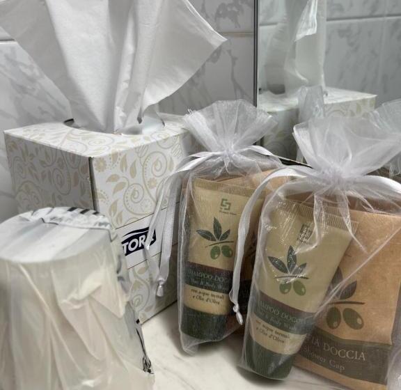 スタンダード4人部屋, Wind