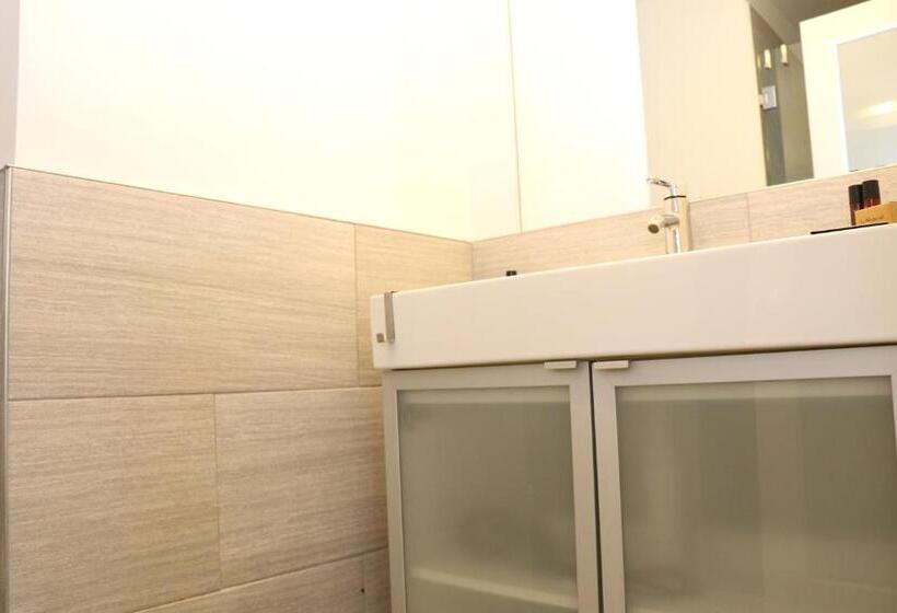 إستوديو قياسى, Charming & Stylish Studio On Beacon Hill #8