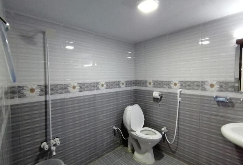 اتاق استاندارد یک نفره, Clifton Lodge