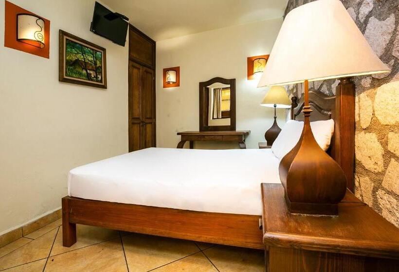 Номер Стандарт, Casa Del Virrey & Suites