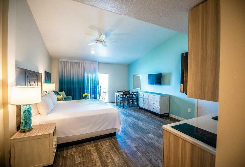 استودیوی لوکس, Hilltop Villas At Bluebeard S Castle