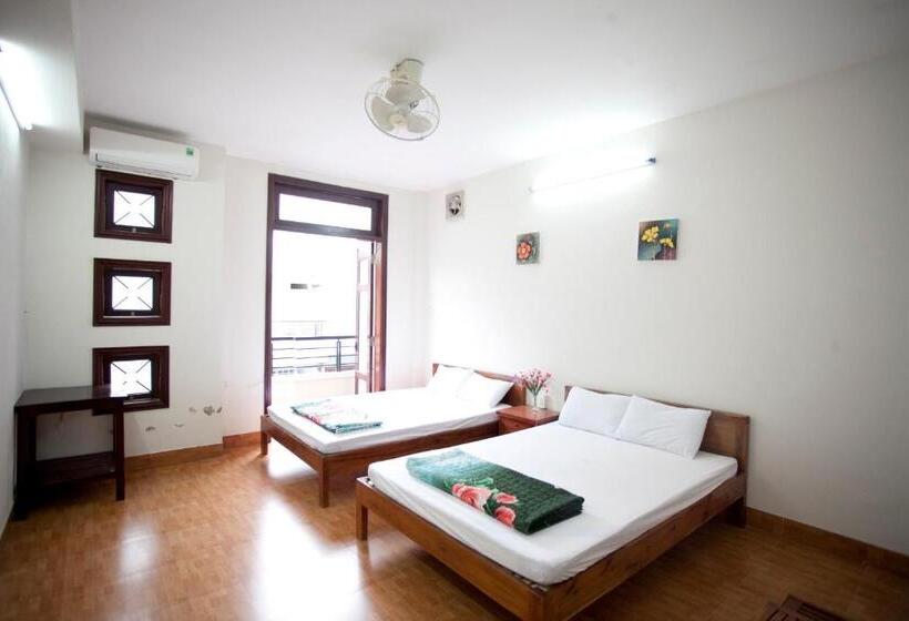 اتاق استاندارد چهار تخته, Hồng Phát Hostel