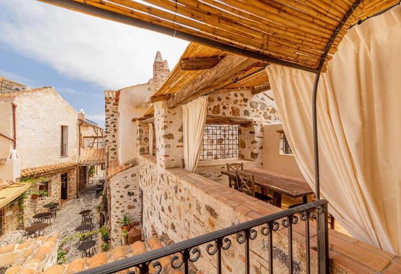 Junior Suite z Tarasem, Albergo Diffuso Mannois