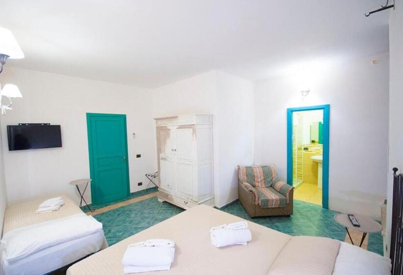 חדר סטנדרט לשלושה, Albergo La Fontanella