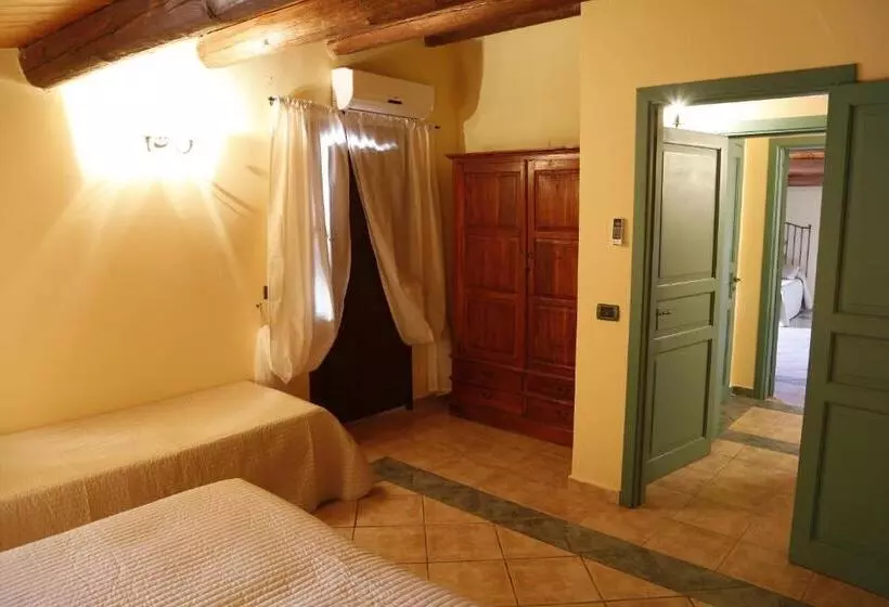اتاق استاندارد سه نفره, Albergo La Fontanella