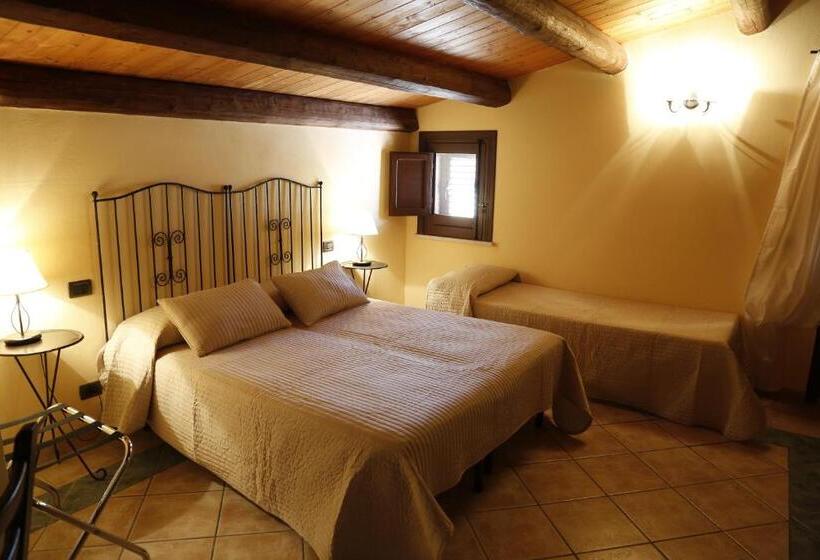 חדר סטנדרט לשלושה, Albergo La Fontanella