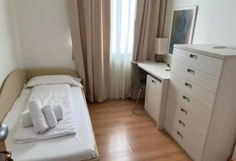 スーペリアトリプルルーム, Albergo San Remo