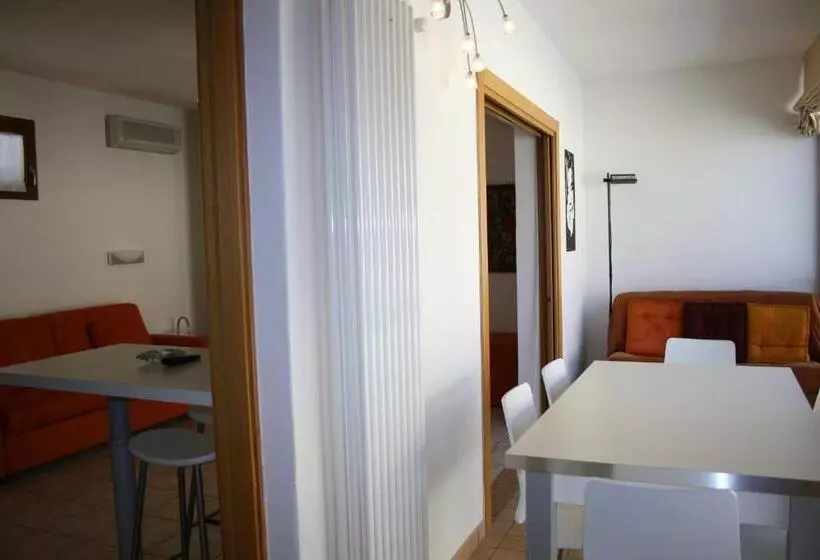 スタンダードスタジオ, Albergo San Remo