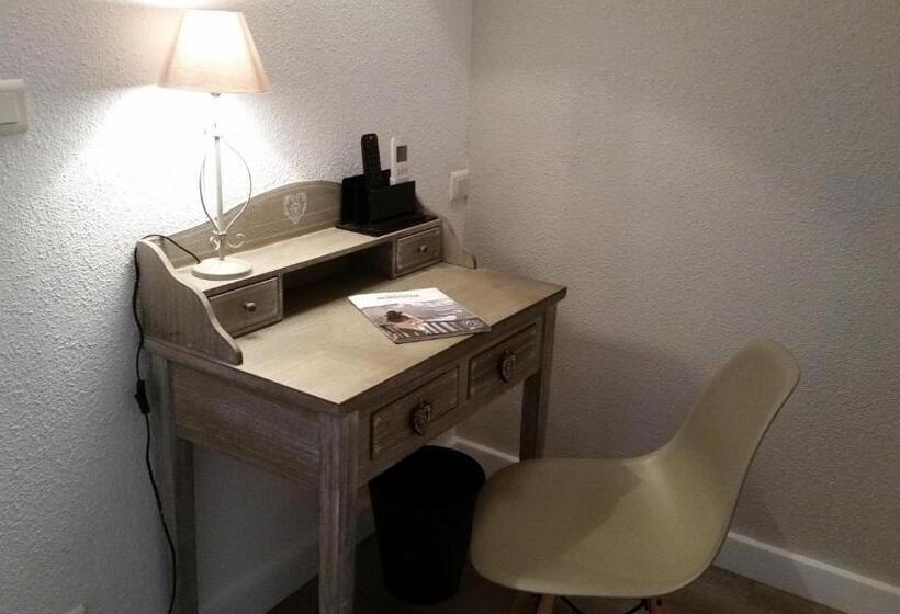 スタンダードルーム, Amadour Hôtel