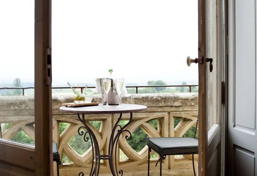 إستوديو ديلوكس, Château Les Carrasses