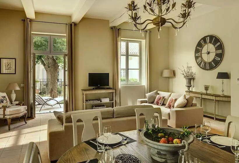 ３ベッドルームのデラックスビラ, Château Les Carrasses