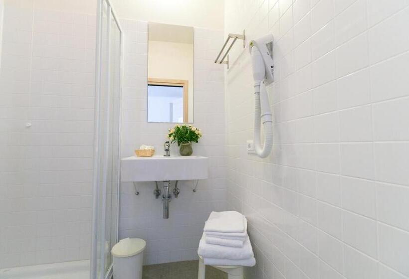 Quarto Triplo Estandar, Colonna