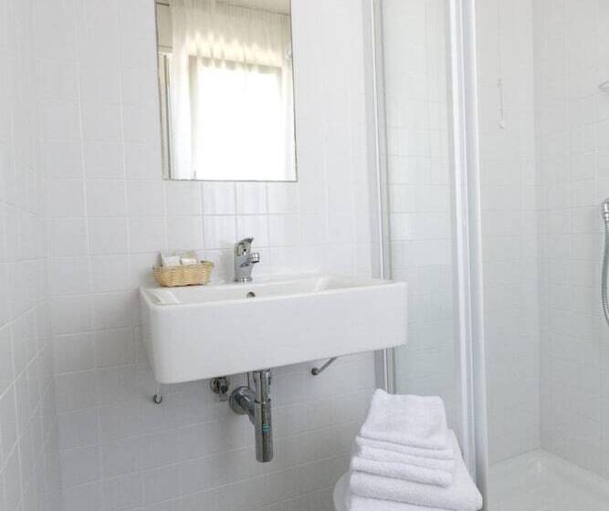 Quarto Triplo Estandar, Colonna