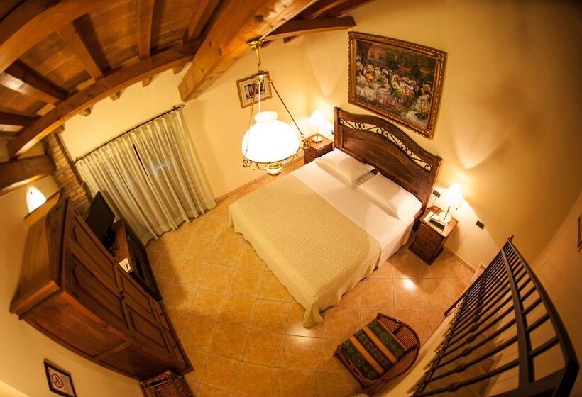 Полулюкс, Corte Vecchia