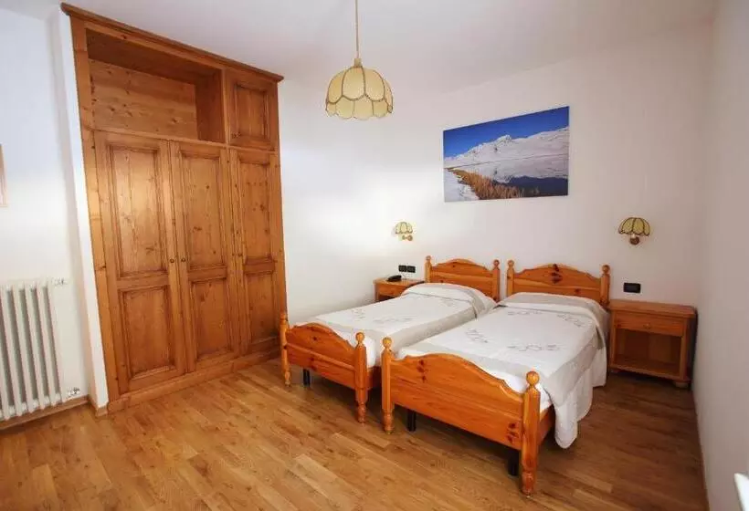 Economy-huone, Des Alpes