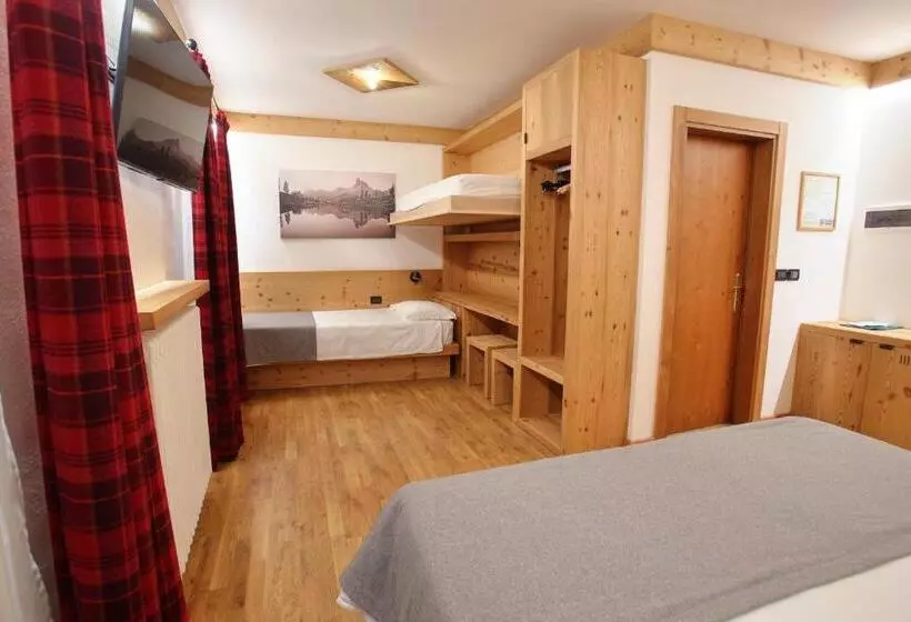 Comfort Kolmen Hengen Huone, Des Alpes