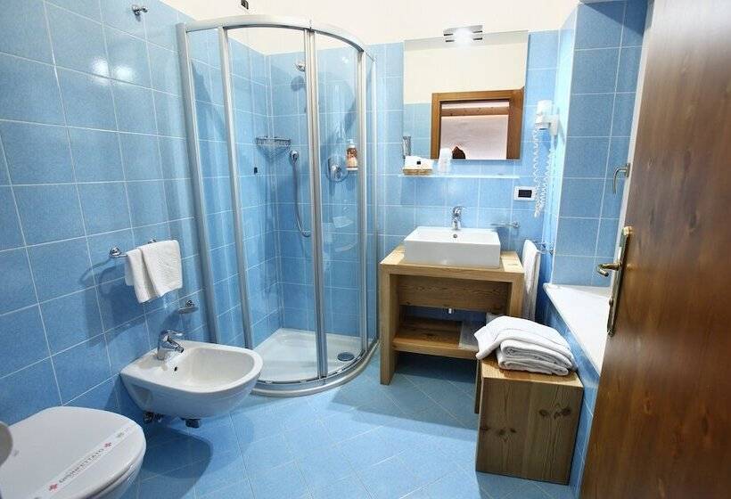 Трехместный Номер Комфорт, Des Alpes
