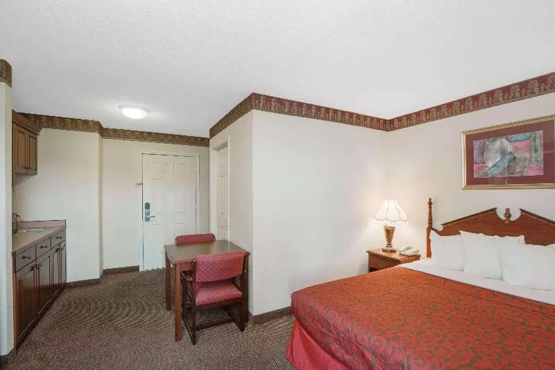 Economy Triple Room, Des Alpes