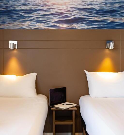 غرفة قياسية, Hôtel Confort Le Moulin Rouge