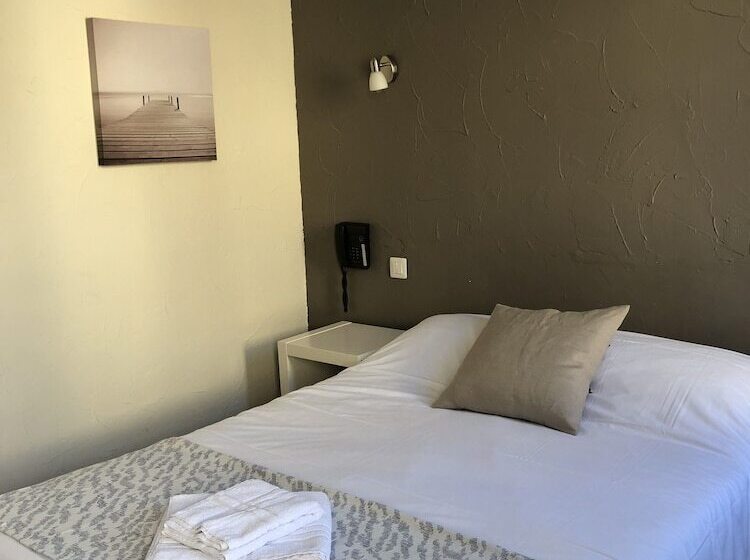 Номер Стандарт, Hôtel La Table 2 Giffon