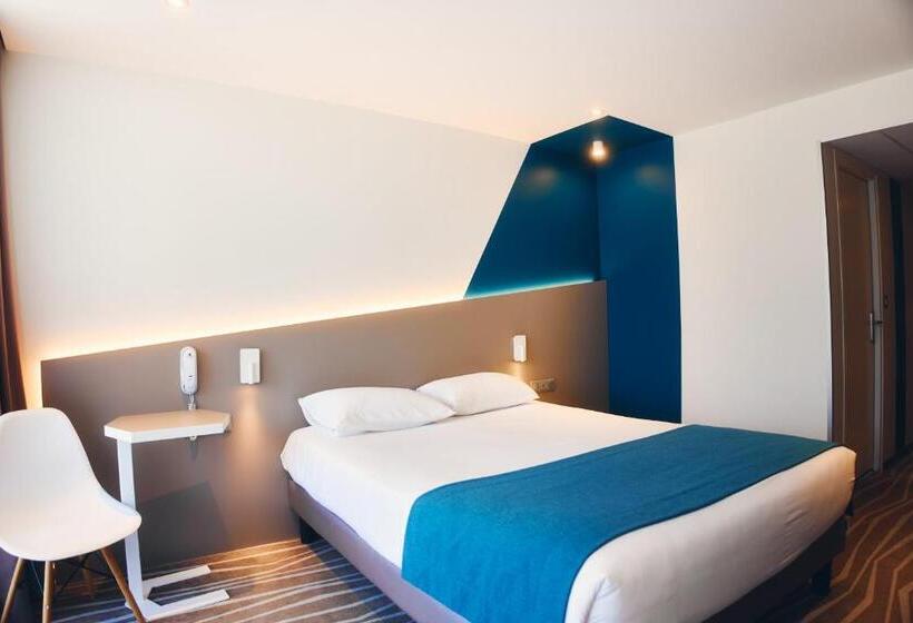 غرفة قياسية, Le Quetzal